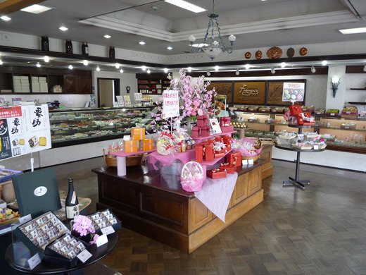 スランソワ・一閑の店内