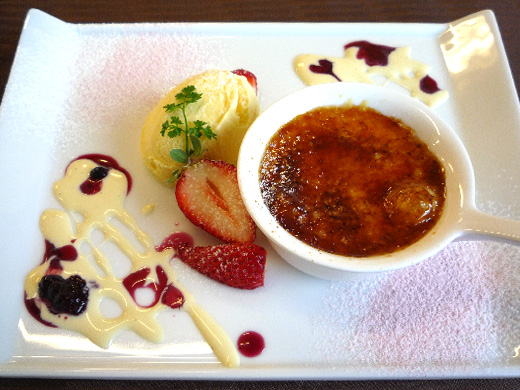 ブリュレとアイスのデザート