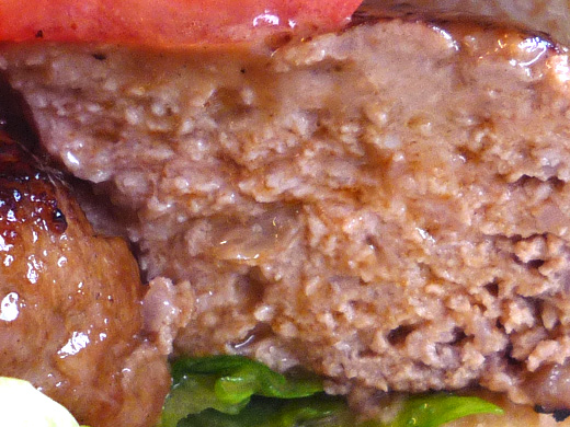 肉汁たっぷりのバーガー