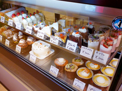 ケーキのショーケース