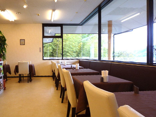 プティ・スリール店内